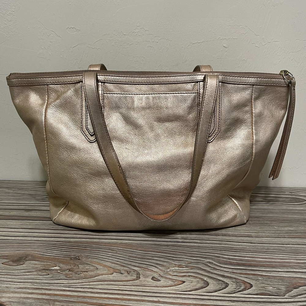 Fossil Sydney Shopper Tote Shoulder Bag Cowhide Leather Metallic Gold Zip Close - Picture 4 of 16